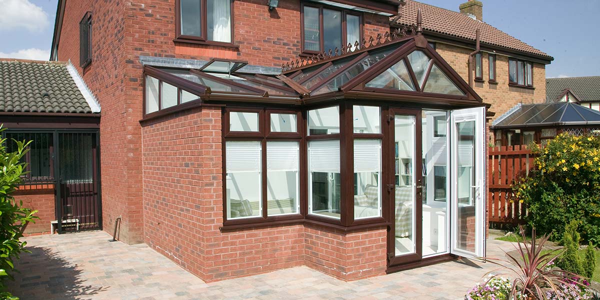 Rosewood T-Shaped Conservatory